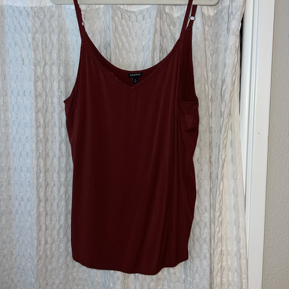Torrid sz 2 (18/24) brick red lace trim camisole